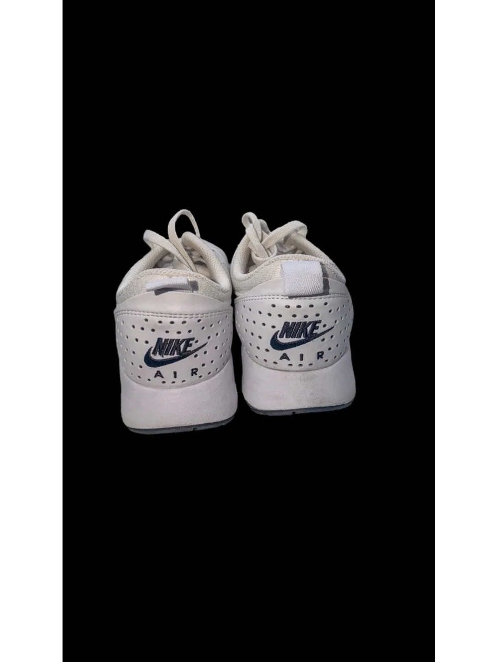 Nike Air White and Navy Running Shoes Size women’s 7.5